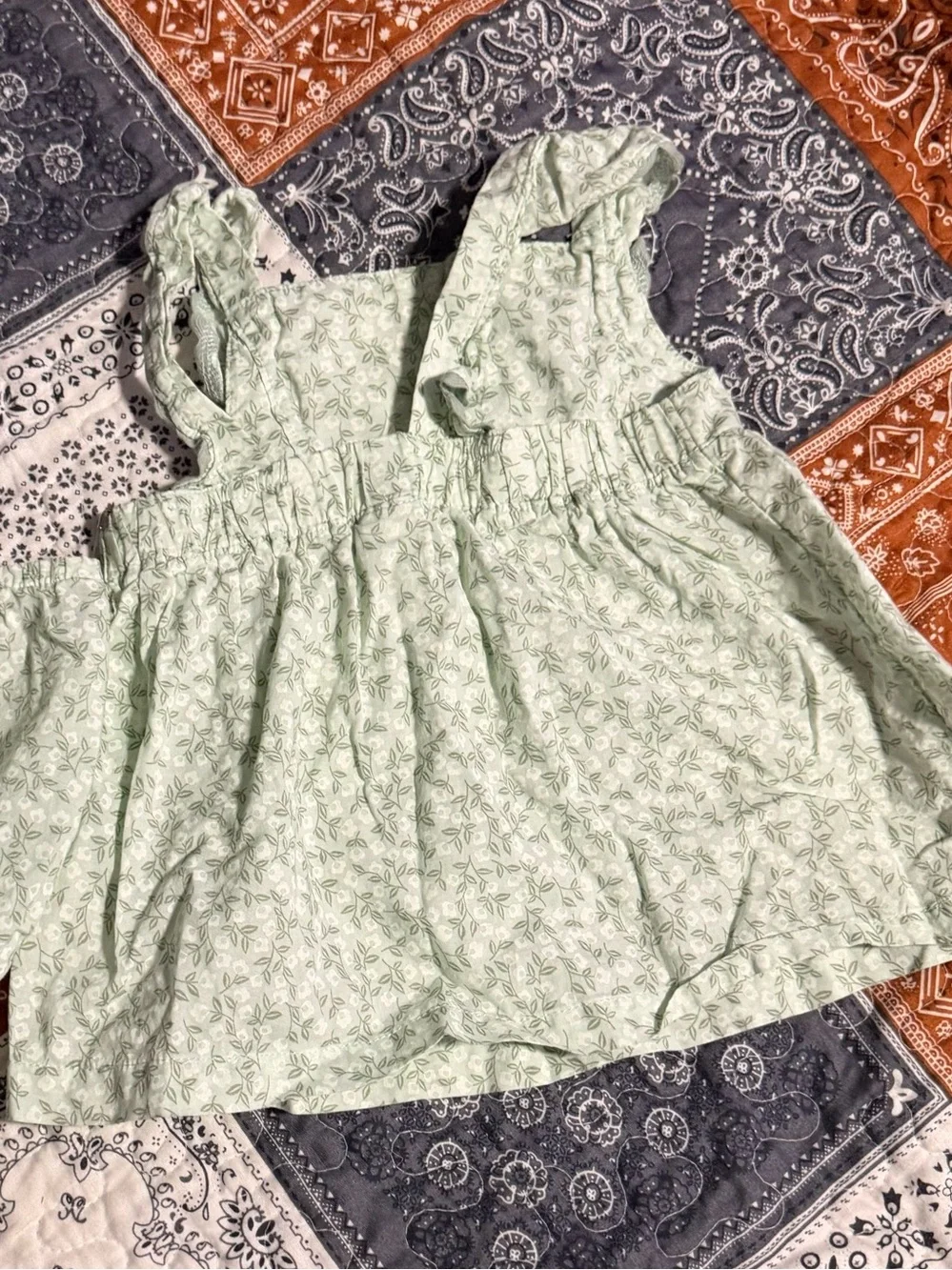 Carter’s Baby Girls Size 18 months Two Piece Dress Set Green Floral